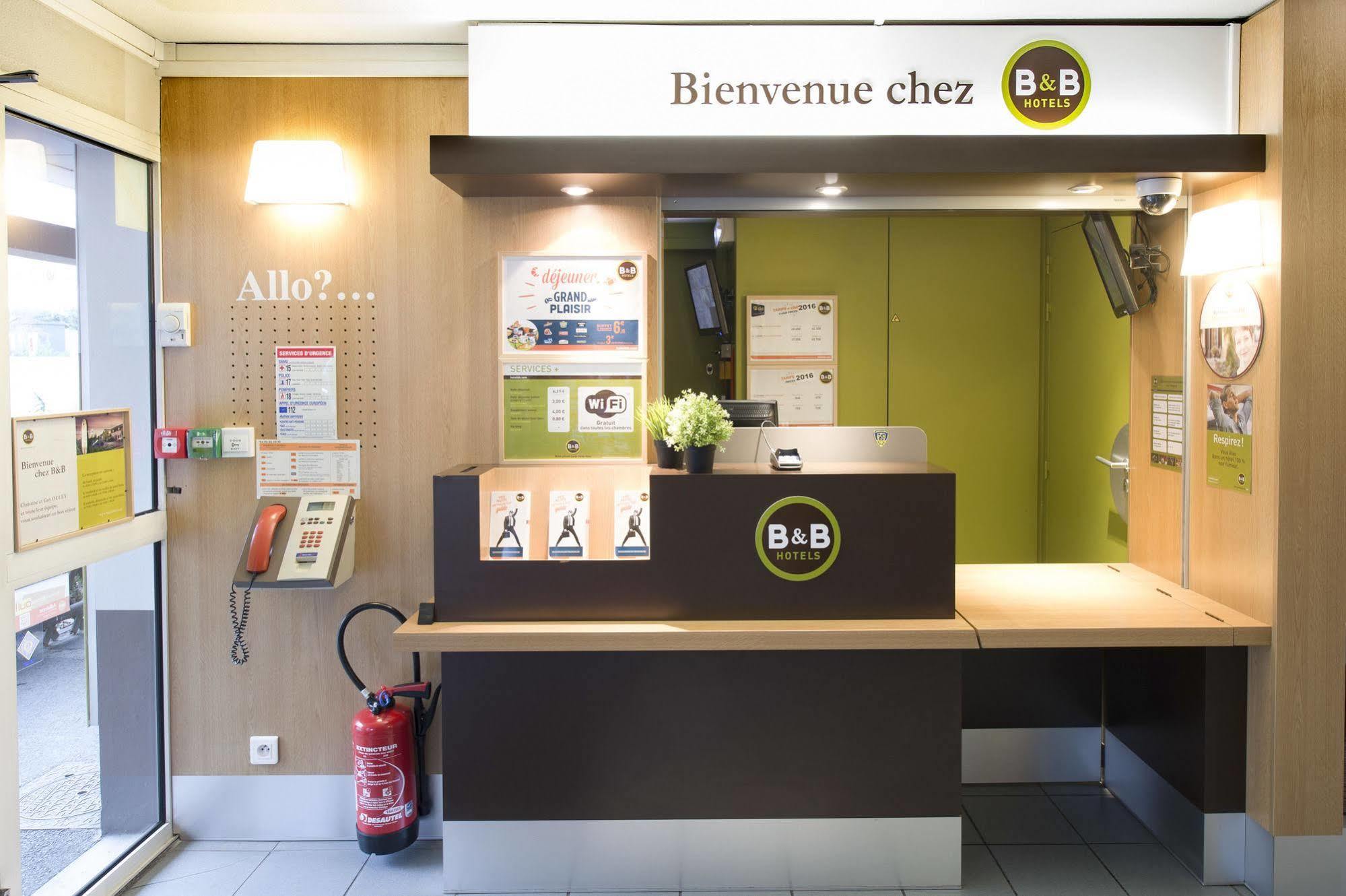 B&B Hotel Clermont-Ferrand Le Brezet Aeroport Exteriér fotografie